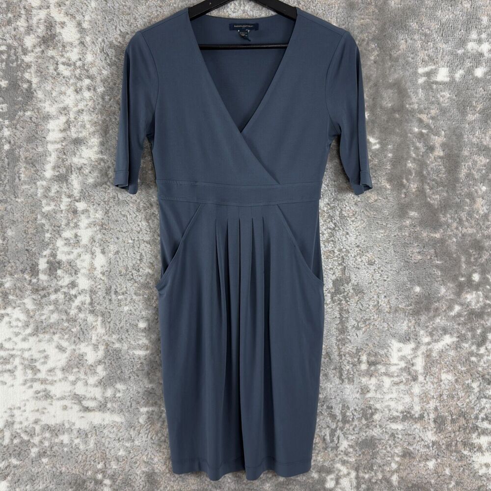 Banana Republic Sz‎ XS Stretch Pleated V Neck Mini Shirt Dress Gray Short Sleeve